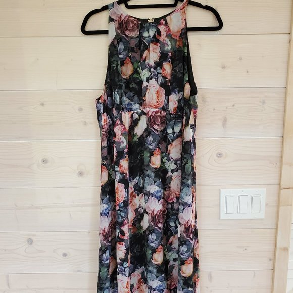 Floral Maternity dress - (L) mid length - like new - Picture 2 of 6